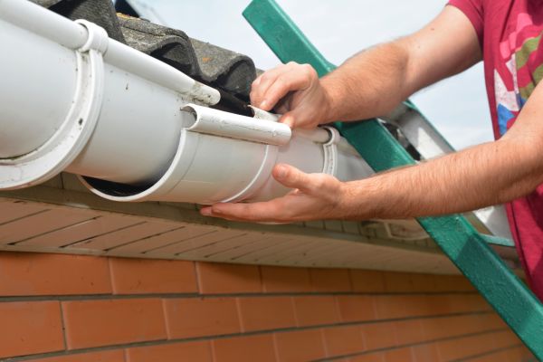 Cost of Large Gutter Repair in Kansas City