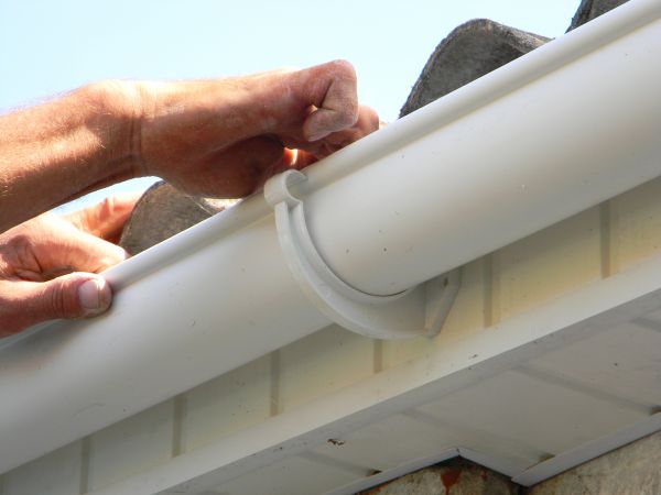 Cost of Plastic Gutter Repair in Kansas City