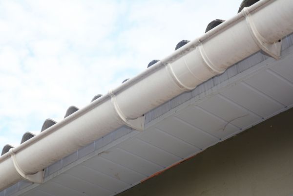 Cost of Plastic Gutter Installation in Kansas City
